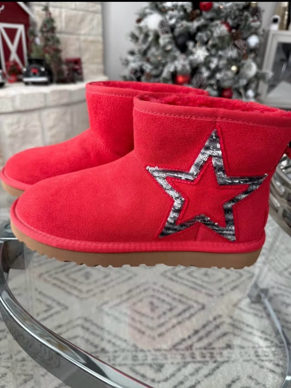 UGG Kids Red Star Sequin Short Boots